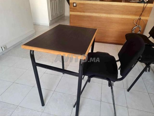 Équipement scolaire prix usine
table pupitre - 2