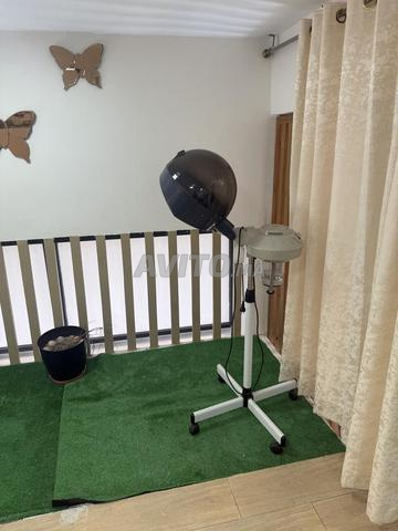 للبيع معدات حلاقة وتجميل - 2