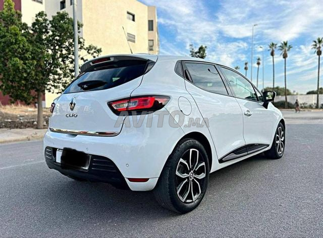 Renault Clio - 2