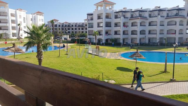 شقة فاخرة مع مسبح وحديقة على الشاطئ - 2