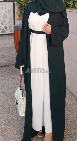 عباية قطعتين بتصميم راقٍ بلون زيتي للبيع - 2