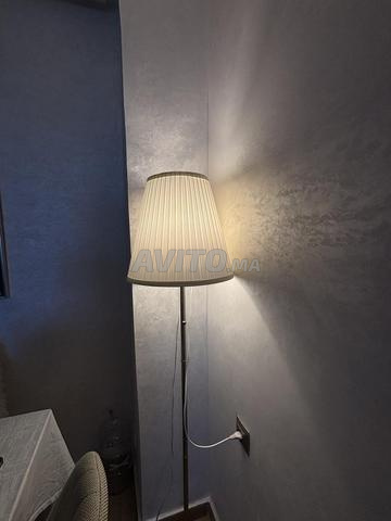 Lampadaire IKEA ARSTID en très bon état argenté