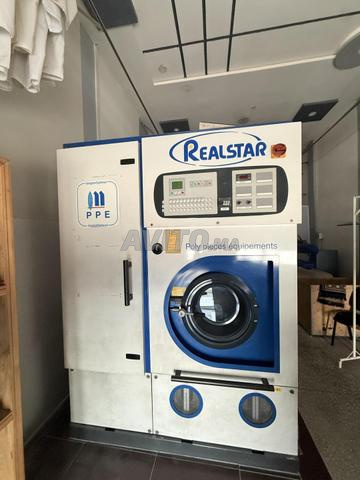 VENTE MATERIEL PRESSING ET BLANCHISSERIE 