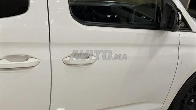 Volkswagen Caddy Diesel Manuelle 2021 à Agadir - 2