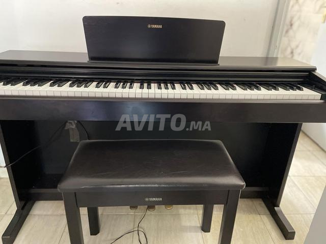 Piano Yamaha YDP 144 - 2