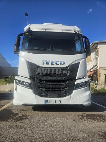 Iveco 460 model 2022 douane 2026 - 2
