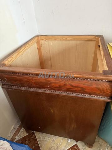 Table à vendre prix négociable - 2