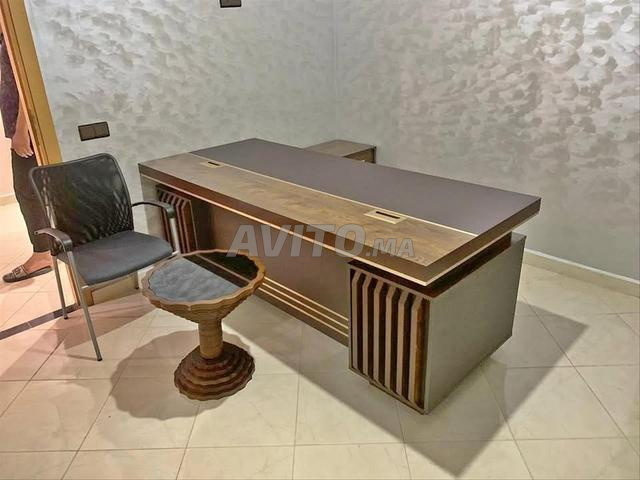 Mobilier de bureau moderne