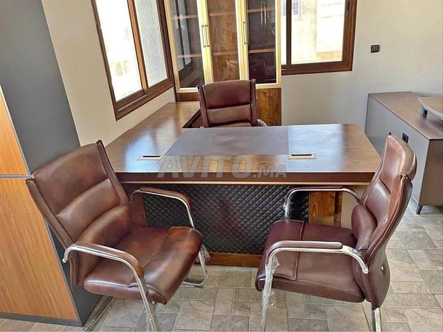 Mobilier de bureau moderne