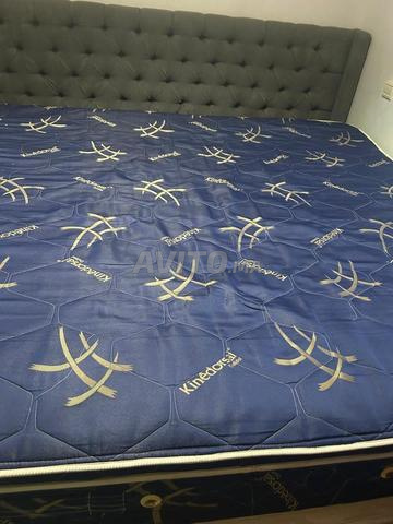 Matelas Kinedorsal 180x200 en très bon état - 2
