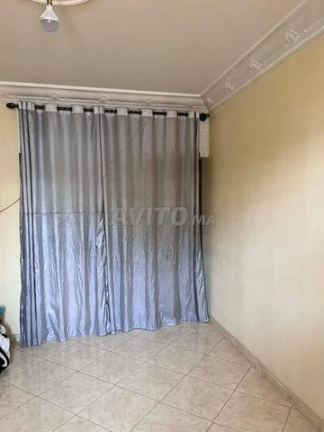 Colocation salon dans un appartement pour fille - 2