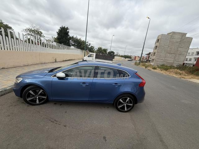 فولفو V40 ديزل أوتوماتيك 2017 في القنيطرة