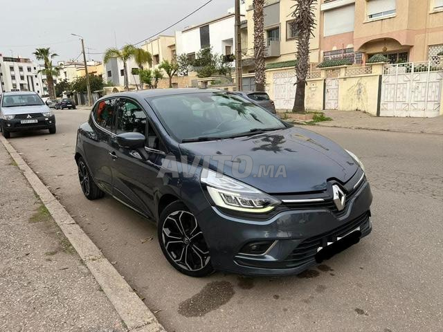 Renault Clio 2021 première main - 2