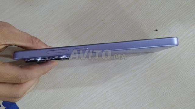 Redmi note 13 pro presque neuf - 2