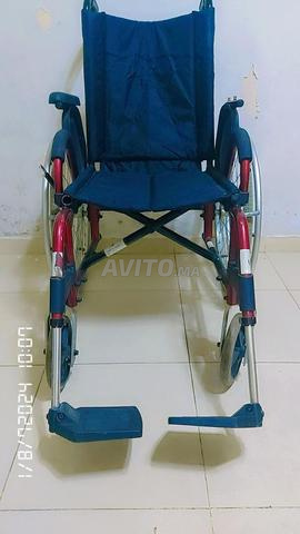 Fauteuil roulant peu utilisé, comme neuf - 2