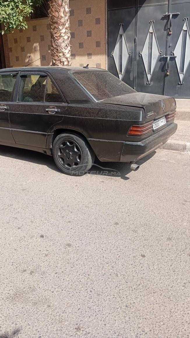 سيارة للبيع 
