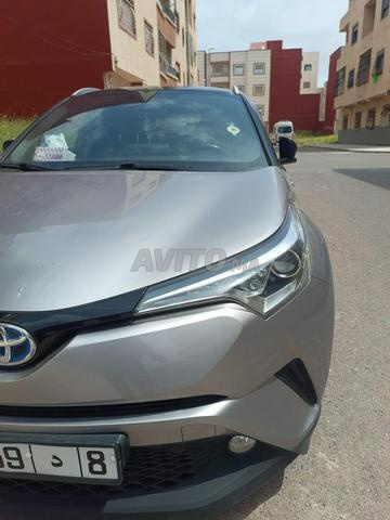 Toyota C-HR hybride - 2