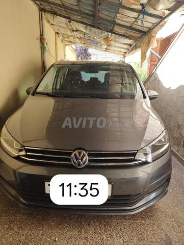 Volkswagen Touran Diesel Manuelle 2019 à Ifrane - 2