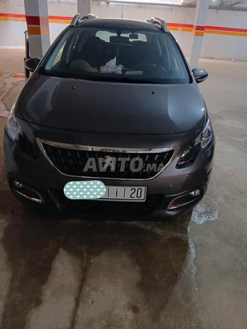 Peugeot 2008 Diesel Manuelle 2020 à Meknès - 2