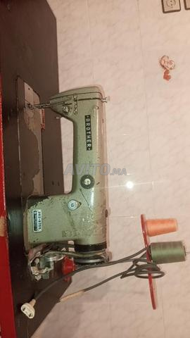 Machine à coudre industrielle BROTHER DB2-B755 - Taza - 2