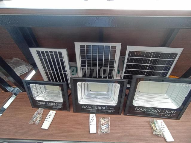 Projecteur solaire LED - 2