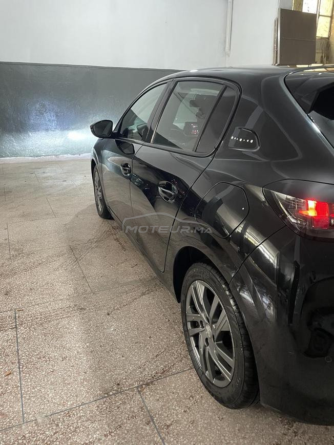 peugoet 208 