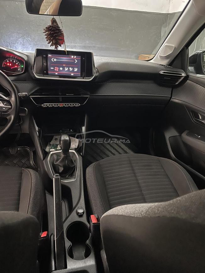 peugoet 208 