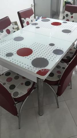 Table à manger avec 6 chaises - 2
