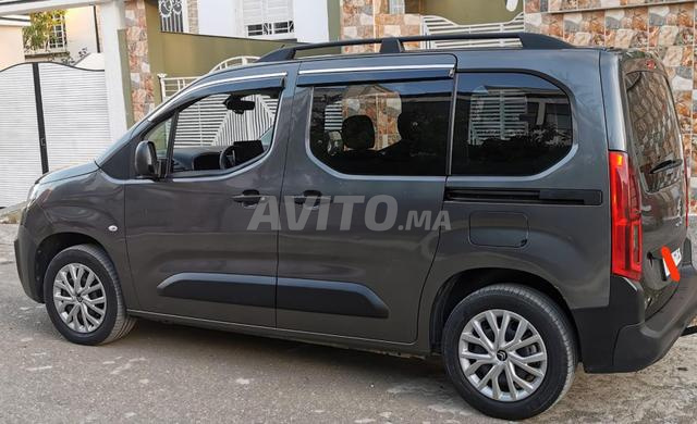 Citroën Berlingo Diesel Manuelle 2023 à Kénitra - 2