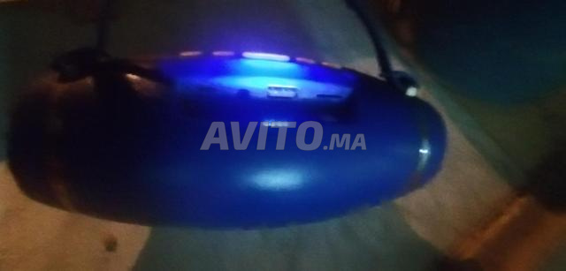 Bluetooth speaker, powerful sound, minor battery defect. - 2