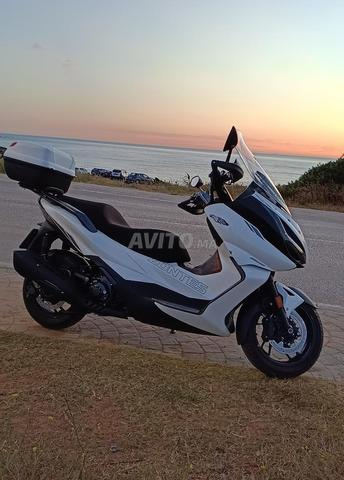 Maxi Scooter Zontes