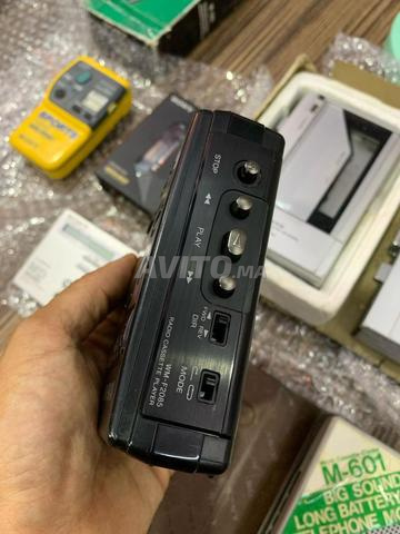 LECTEUR CASSETTE VINTAGE SONY WALKMAN WM-F2085 - 2