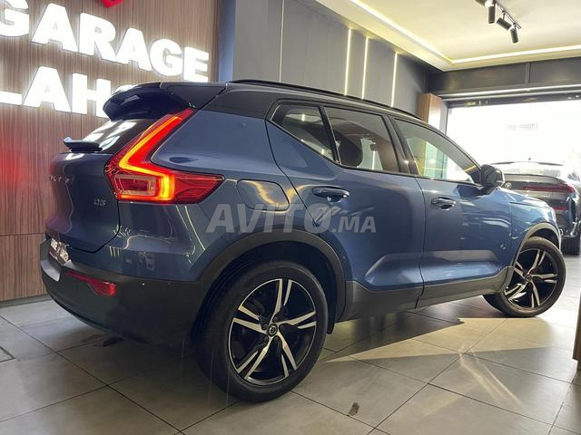 VOLVO XC40 D3 R-DESIGN - 2