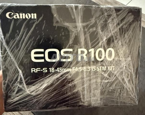 كاميرا كانون EOS R100 مع عدسة RF S 18-45 مم
