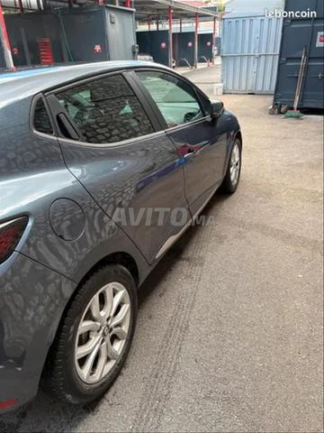 Clio à vendre