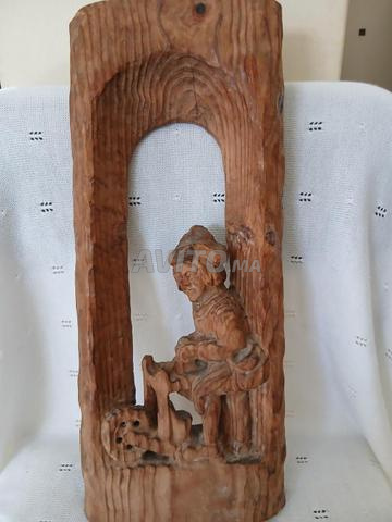 Sculpture artistique en bois faite à la main - 2