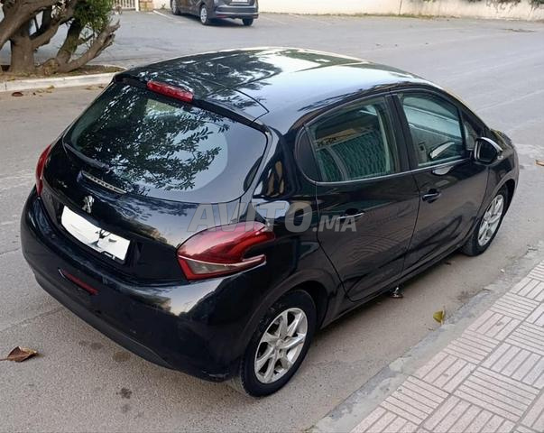 Peugeot 208 - 2