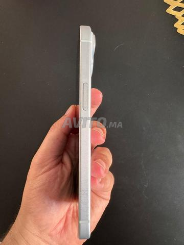 IPHONE 15 TRÈS BON ÉTAT - 2