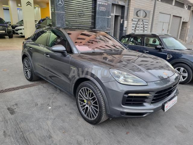 PORSCHE Cayenne Hybride full IMPORTÉ NEUF 2021