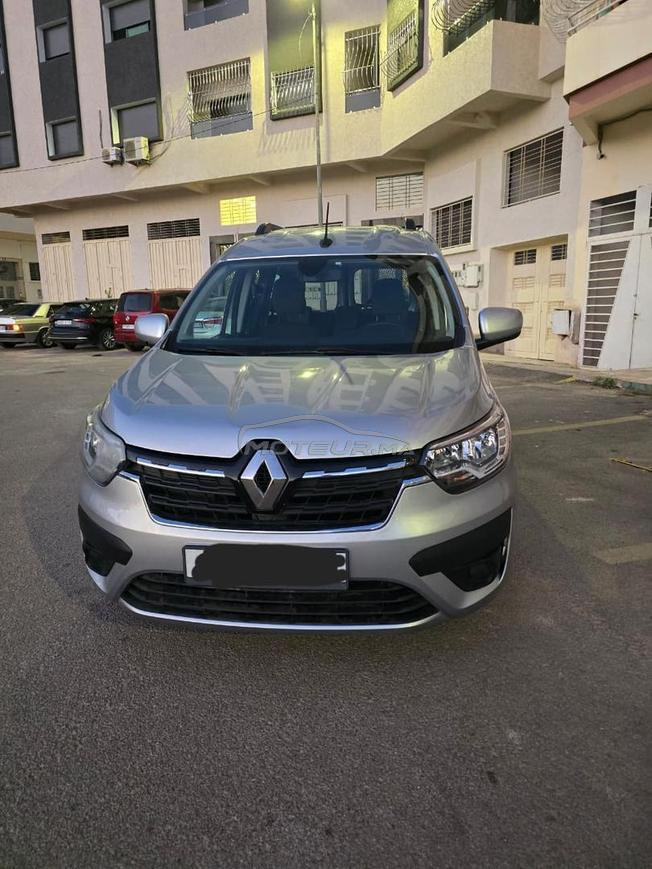 Renault express 2022 smasriya bla tberzit 
