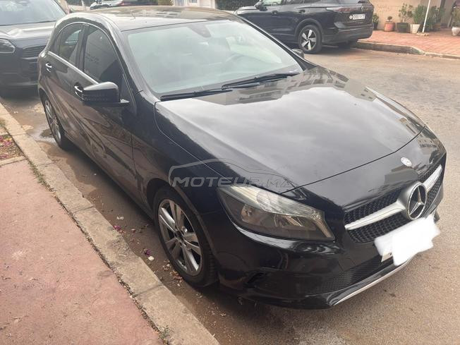 Mercedes classe A 180 bon état 