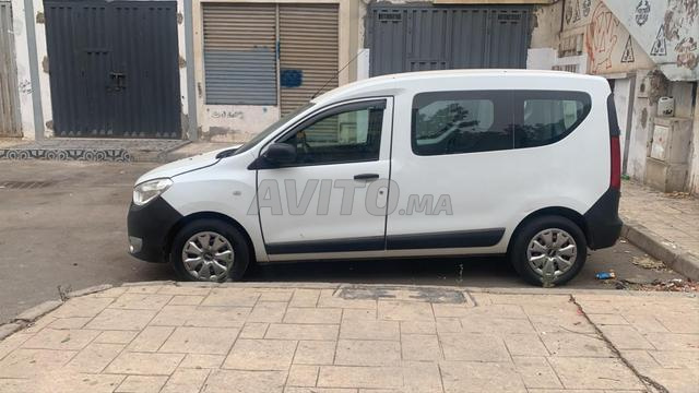 Dacia Dokker modèle 2020 6cv diesel - 2