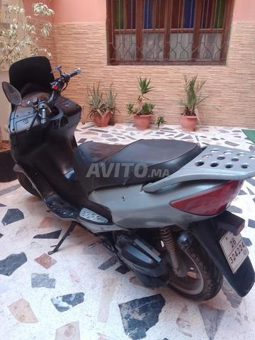 Moto fantom - 2