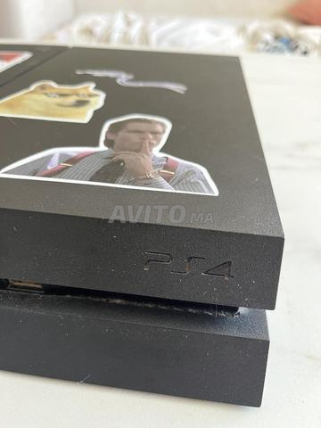 PS4 FAT 1TB et 2 manettes - 2