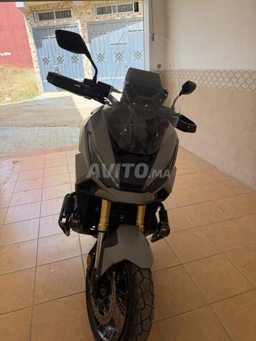 X ADV موديل 2025، شبه جديد للبيع