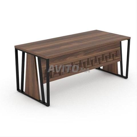 Bureau de direction moderne et élégant - 2