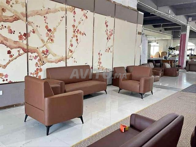 🛋️ أريكة من الجلد الصناعي - أناقة وراحة