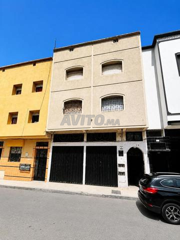 Maison RDC plus 3 avec 2 locaux commerciaux - 2