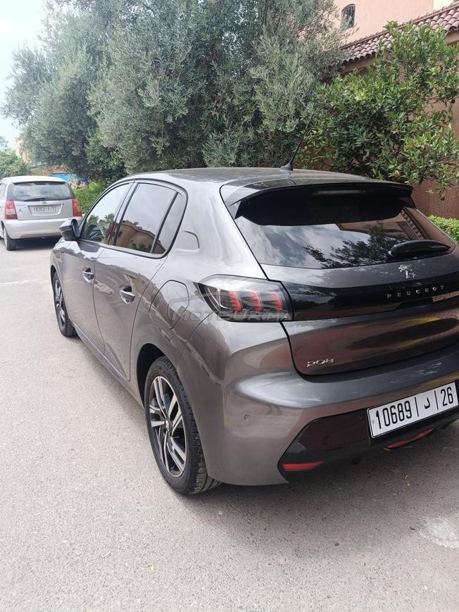 Peugeot 208 Diesel Manuelle 2021 à Marrakech