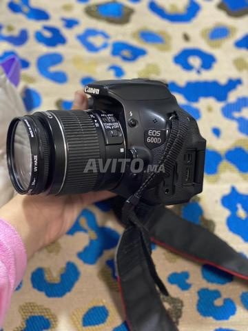كاميرا احترافية CANON